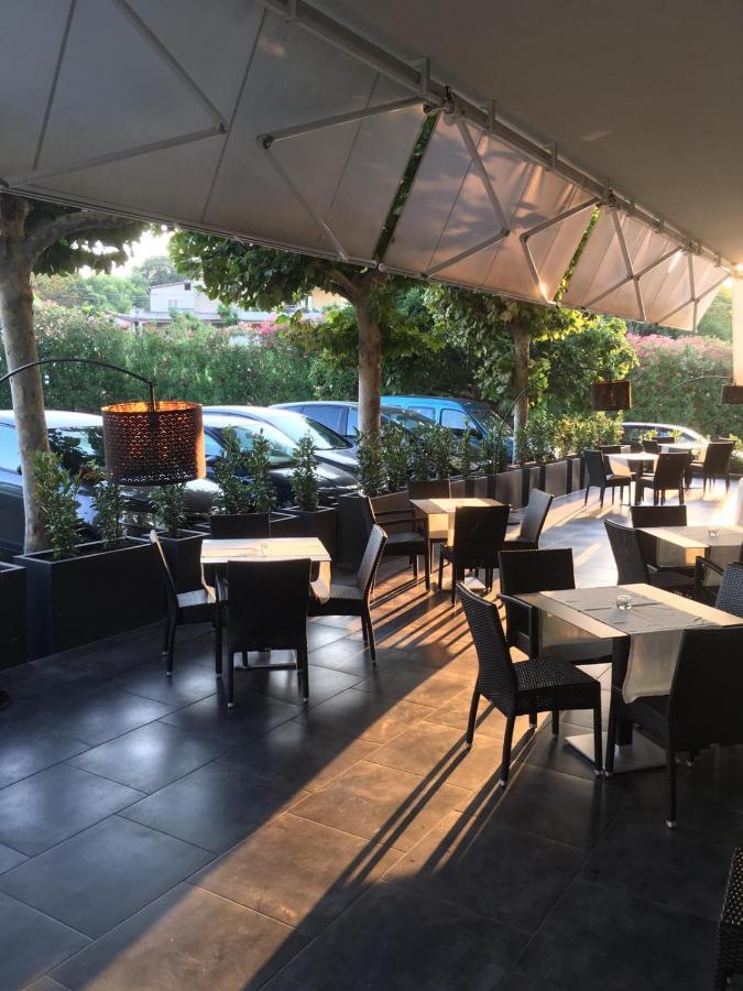 Hotel Solaris กัสซัลบอร์ดีโน ภายนอก รูปภาพ