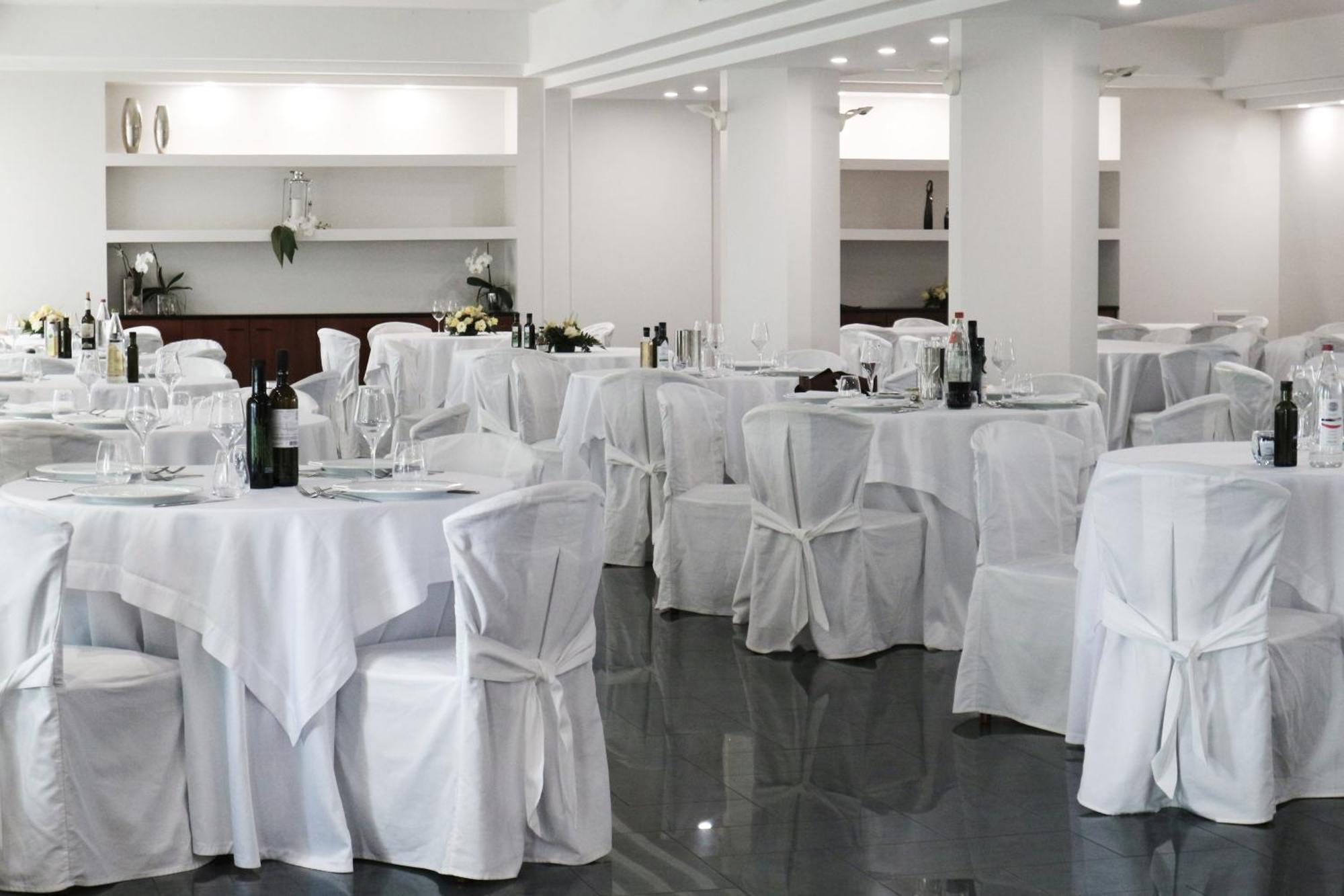 Hotel Solaris กัสซัลบอร์ดีโน ภายนอก รูปภาพ
