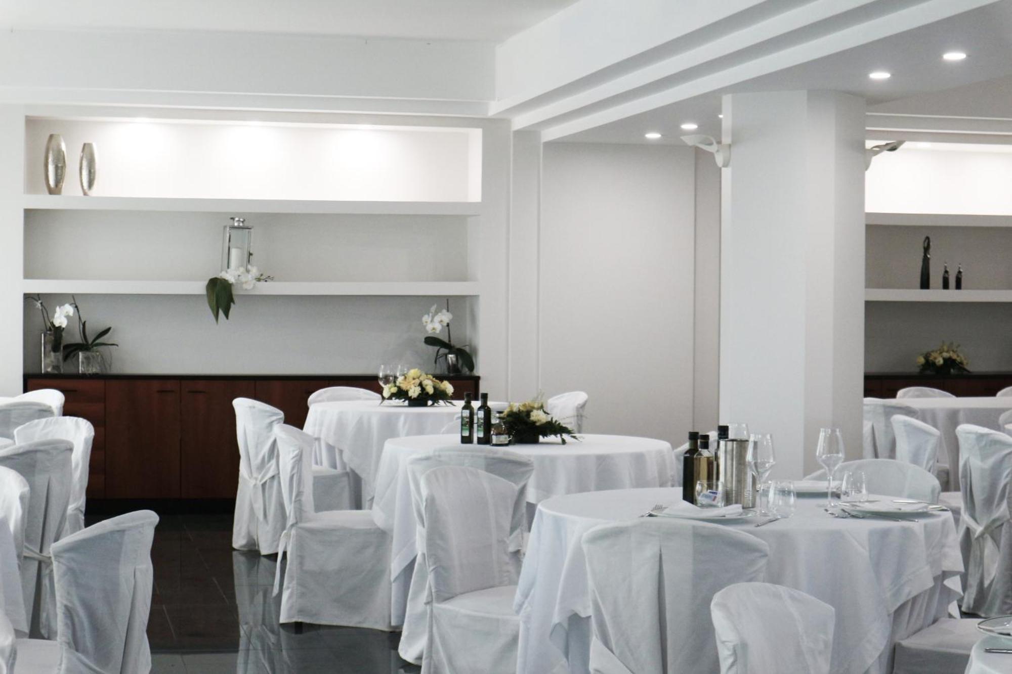 Hotel Solaris กัสซัลบอร์ดีโน ภายนอก รูปภาพ